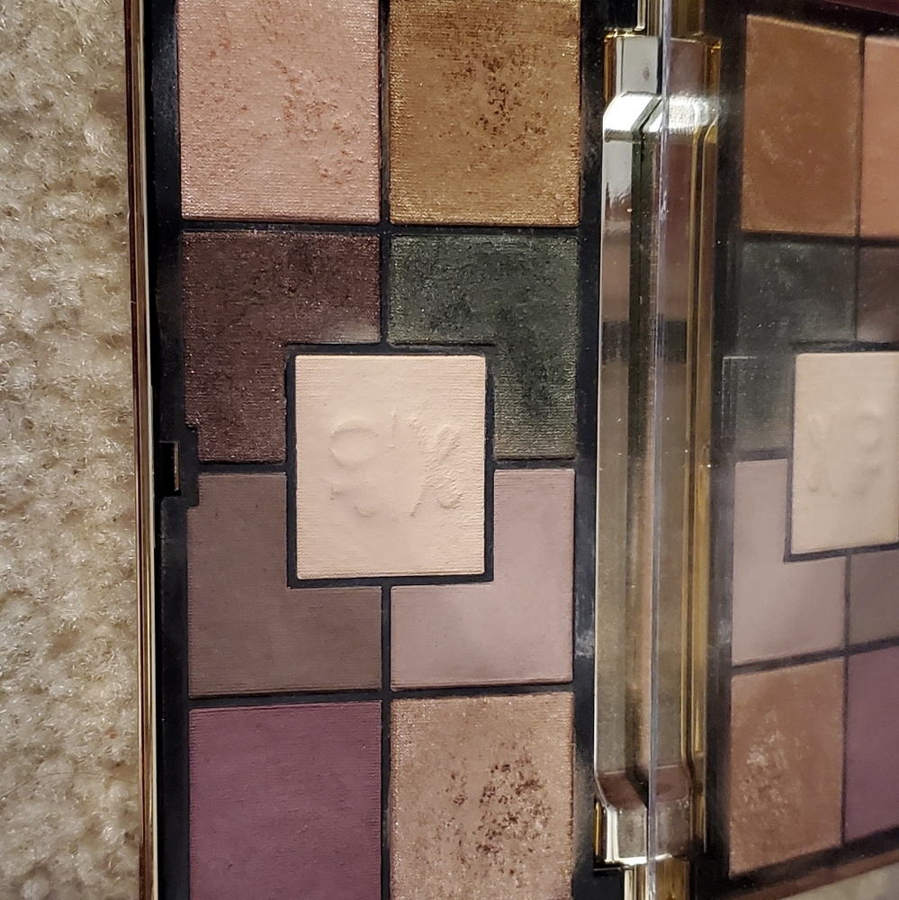 Ciate Olivia Palermo Smokey Suedes Eye Palette